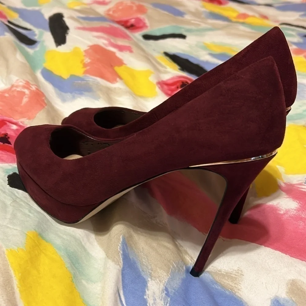 EUC Aldo Dark Red Suede Peeptoe Pumps